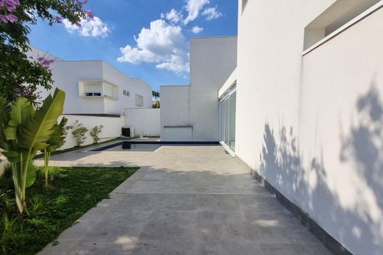Casa de Condomínio para alugar com 4 quartos, 380m² em Campinas - SP, Campinas