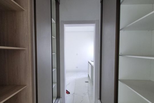Casa de Condomínio para alugar com 4 quartos, 380m² em Campinas - SP, Campinas