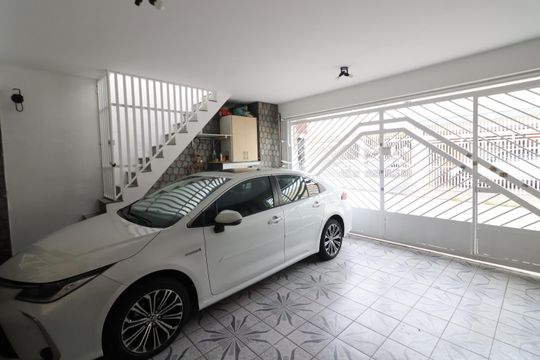 Garagem de casa à venda com 4 quartos, 176m² em Pestana, Osasco