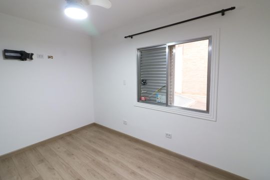 Quarto 3 de casa à venda com 4 quartos, 176m² em Pestana, Osasco