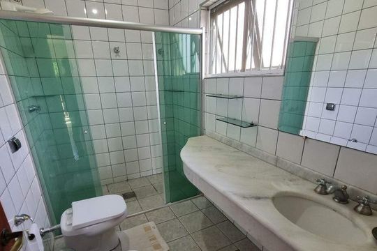 Casa para alugar com 4 quartos, 357m² em Parque Taquaral, Campinas