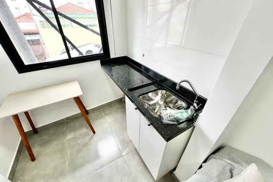 Sala/Cozinha de kitnet/studio para alugar com 1 quarto, 29m² em Vila Dom Pedro Ii, São Paulo