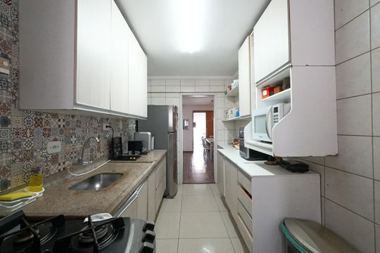 Cozinha de apartamento à venda com 3 quartos, 136m² em Vila Monumento, São Paulo