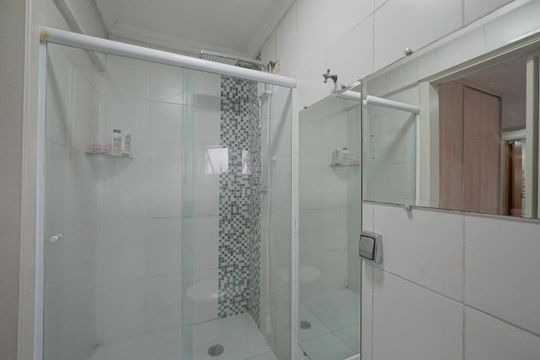Suíte de apartamento à venda com 3 quartos, 136m² em Vila Monumento, São Paulo
