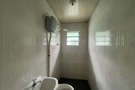 Banheiro de apartamento para alugar com 1 quarto, 42m² em Parque Lafaiete, Duque de Caxias