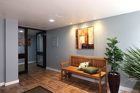 Área comum - Hall de entrada de apartamento à venda com 2 quartos, 71m² em Petrópolis, Porto Alegre