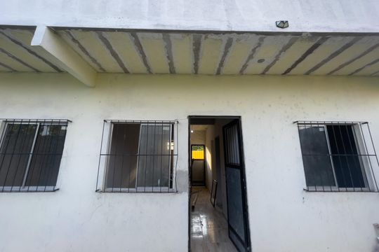 Fachada de apartamento para alugar com 2 quartos, 101m² em Vila Urussai, Duque de Caxias