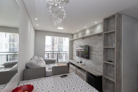 Sala  de apartamento à venda com 2 quartos, 48m² em Parque Edu Chaves, São Paulo