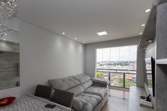Sala  de apartamento à venda com 2 quartos, 48m² em Parque Edu Chaves, São Paulo