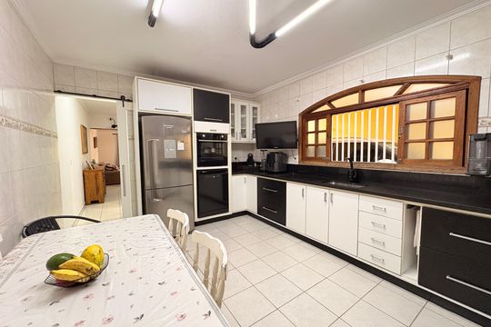 Cozinha de casa à venda com 3 quartos, 175m² em Parque Residencial Jundiaí, Jundiaí