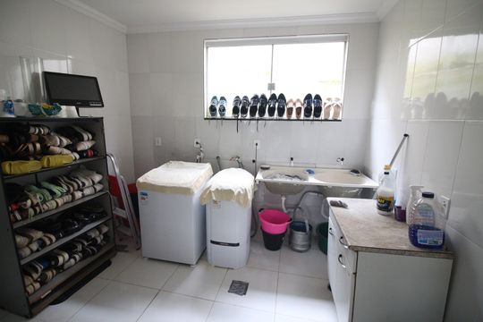 Área de Serviço de casa à venda com 4 quartos, 314m² em Santa Helena, Belo Horizonte