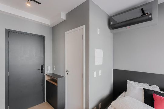 Cozinha de kitnet/studio para alugar com 1 quarto, 16m² em Pinheiros, São Paulo