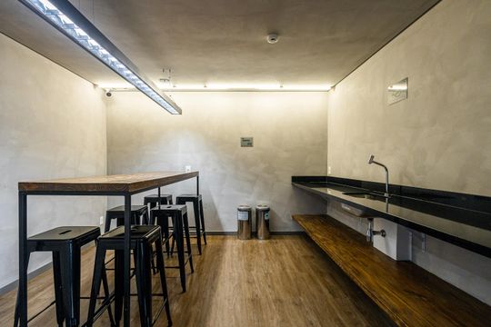 Área comum de kitnet/studio para alugar com 1 quarto, 16m² em Pinheiros, São Paulo