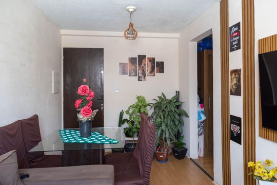 Sala  de apartamento para alugar com 2 quartos, 56m² em Jardim Nova Cidade, Guarulhos