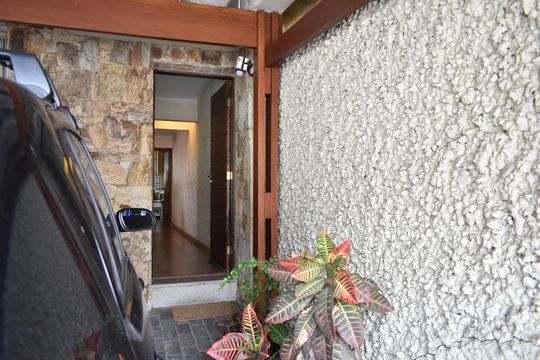 Entrada de casa à venda com 5 quartos, 162m² em Planalto Paulista, São Paulo