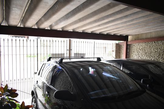 Garagem de casa à venda com 5 quartos, 162m² em Planalto Paulista, São Paulo