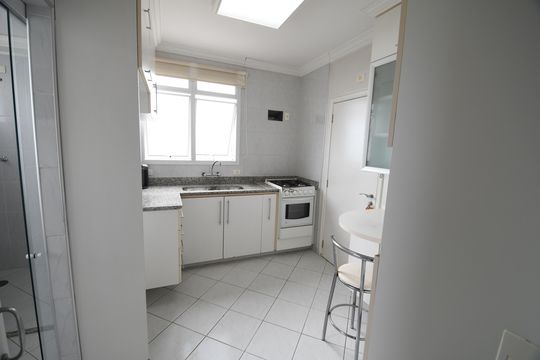 Cozinha de apartamento à venda com 2 quartos, 106m² em Chácara da Barra, Campinas