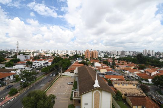 Sala - Vista de apartamento à venda com 2 quartos, 106m² em Chácara da Barra, Campinas