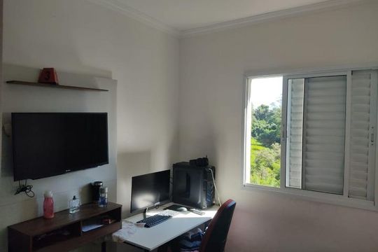 Quarto de apartamento à venda com 3 quartos, 73m² em Jardim Tupanci, Barueri