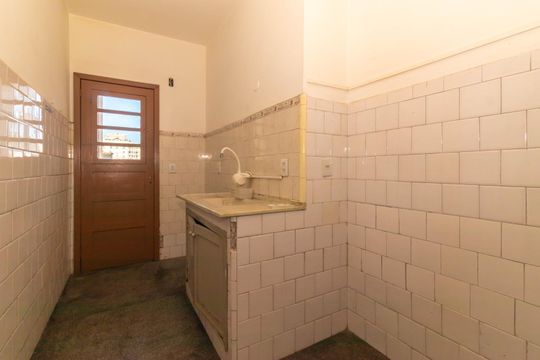 Cozinha  de apartamento para alugar com 3 quartos, 80m² em Centro Histórico, Porto Alegre