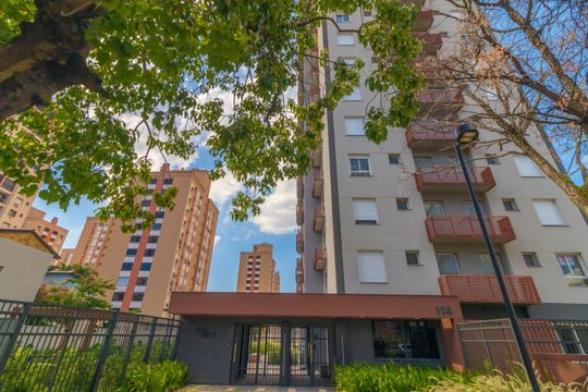 Fachada  de kitnet/studio para alugar com 1 quarto, 30m² em Partenon, Porto Alegre