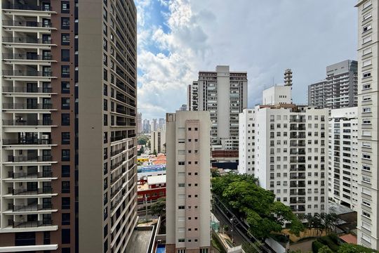 Vista  de apartamento à venda com 2 quartos, 66m² em Jardim das Acacias, São Paulo