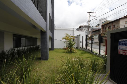 Entrada de apartamento à venda com 3 quartos, 86m² em Padre Eustáquio, Belo Horizonte