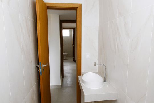 Banheiro da Suíte de apartamento à venda com 3 quartos, 86m² em Padre Eustáquio, Belo Horizonte