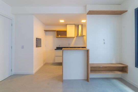 Sala  de apartamento para alugar com 1 quarto, 42m² em Santana, Porto Alegre