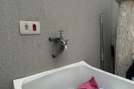 Área de Serviço de casa à venda com 3 quartos, 195m² em Vila Vilma, Santo André