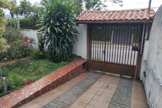 Casa à venda com 3 quartos, 330m² em Vila Suíça, Santo André