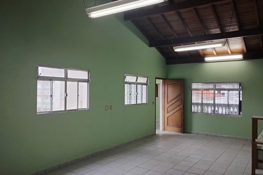 Casa à venda com 2 quartos, 126m² em Campestre, Santo André