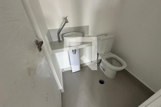 Apartamento à venda com 2 quartos, 87m² em Alphaville Empresarial, Barueri