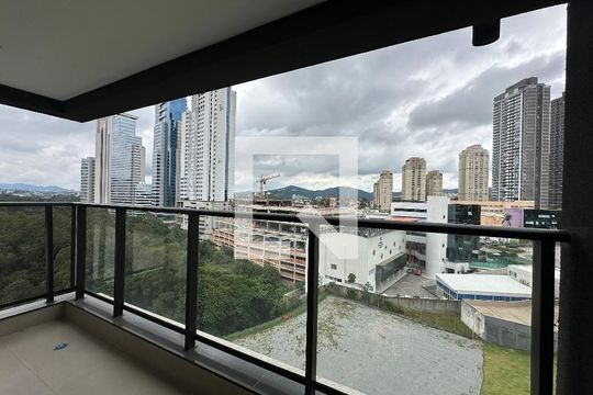 Apartamento à venda com 2 quartos, 87m² em Alphaville Empresarial, Barueri