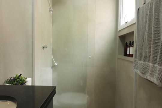 Banheiro Social de kitnet/studio para alugar com 1 quarto, 28m² em Centro, São Bernardo do Campo