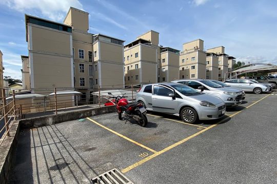 Garagem de apartamento para alugar com 2 quartos, 115m² em Petrópolis, Betim