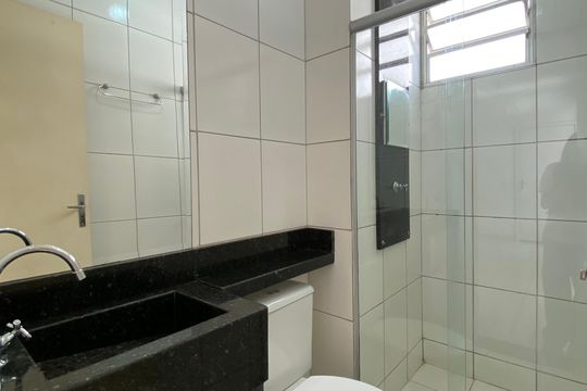 Banheiro de apartamento para alugar com 2 quartos, 115m² em Petrópolis, Betim