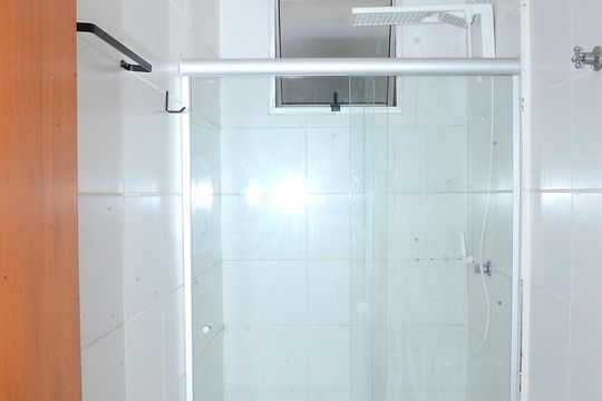 Banheiro Corredor de apartamento para alugar com 2 quartos, 64m² em Goiânia, Belo Horizonte