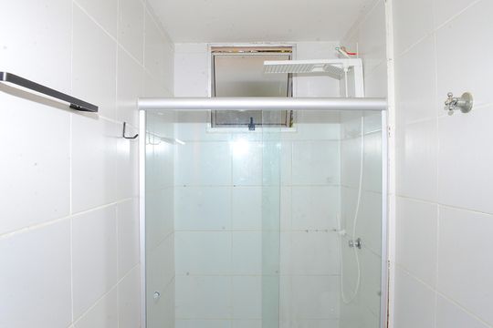 Banheiro Corredor de apartamento para alugar com 2 quartos, 64m² em Goiânia, Belo Horizonte