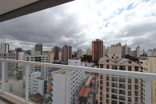 Sacada da Sala de apartamento para alugar com 1 quarto, 49m² em Jardim Bela Vista, Santo André