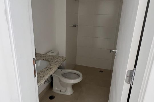 Banheiro Social de apartamento à venda com 1 quarto, 69m² em Santo Amaro, São Paulo