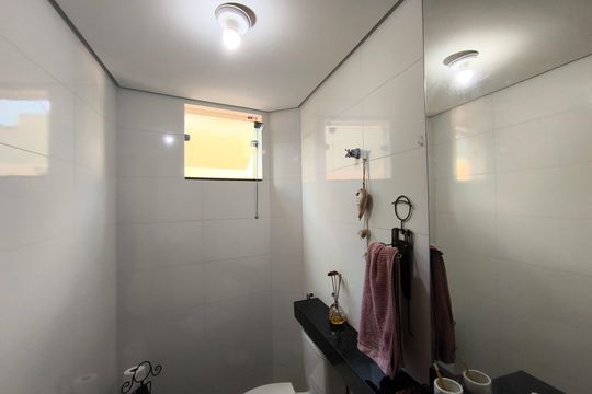 Casa à venda com 3 quartos, 213m² em Vitoria, Belo Horizonte
