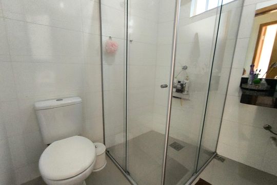 Casa à venda com 3 quartos, 213m² em Vitoria, Belo Horizonte