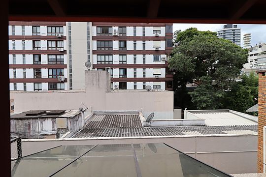 Vista da Suíte 3 de apartamento à venda com 3 quartos, 150m² em Petrópolis, Porto Alegre