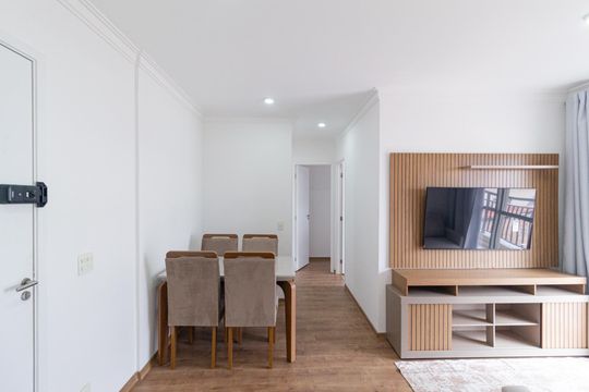 Sala de apartamento para alugar com 2 quartos, 60m² em Jardim das Belezas, Carapicuíba