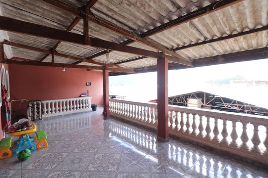 Varanda de casa à venda com 5 quartos, 381m² em Parque Doroteia, Diadema