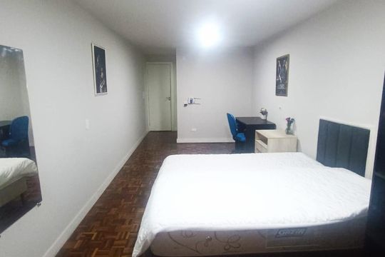 Quarto de kitnet/studio para alugar com 1 quarto, 30m² em Centro, Curitiba