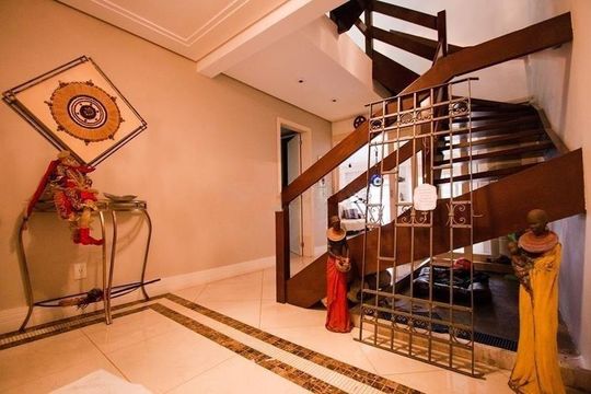 Casa de Condomínio para alugar com 5 quartos, 375m² em Jardim Carvalho, Porto Alegre