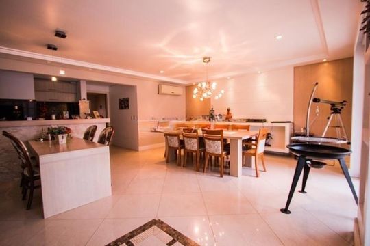 Área Comum de casa de condomínio para alugar com 5 quartos, 375m² em Jardim Carvalho, Porto Alegre