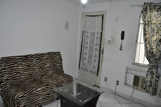 Apartamento à venda com 2 quartos, 38m² em Inhaúma, Rio de Janeiro